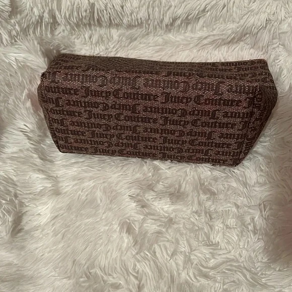 Juicy Couture Large Cosmetic Pouch - Picture 3 of 5